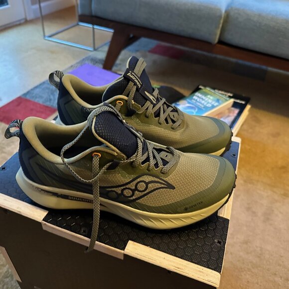 Saucony Peregrine 15 GTX, Men's US 10, New - Picture 2 of 4